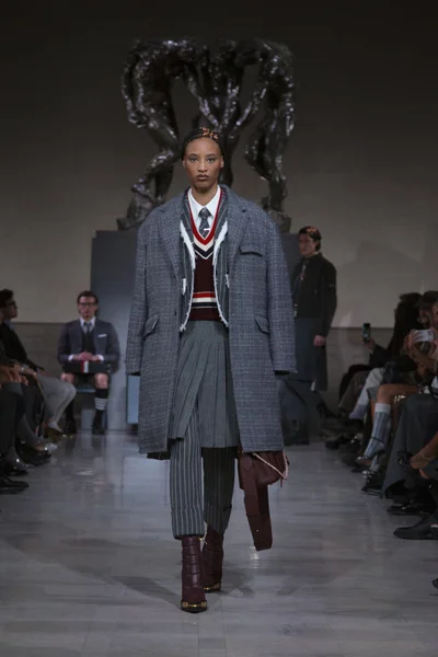 Look 17